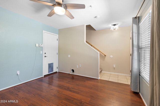 2256 E HUNTINGTON Drive, Phoenix, AZ 85040