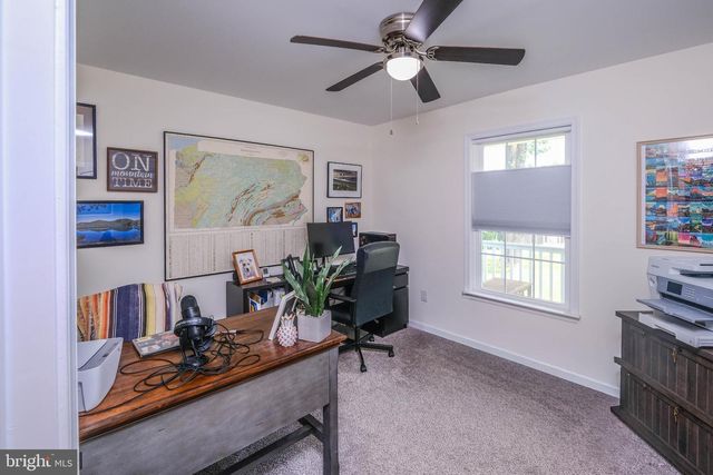 1099 HIGH TOP RD, Linden, VA 22642