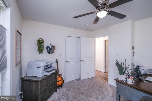 1099 HIGH TOP RD, Linden, VA 22642