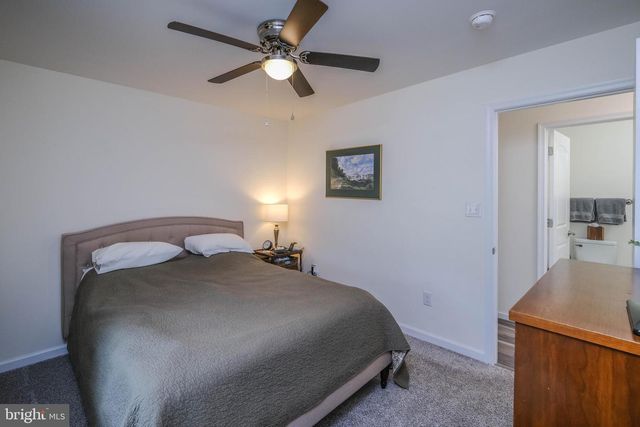 1099 HIGH TOP RD, Linden, VA 22642