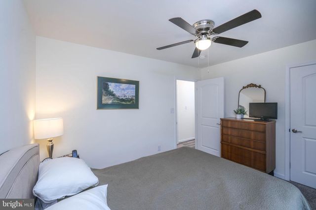 1099 HIGH TOP RD, Linden, VA 22642
