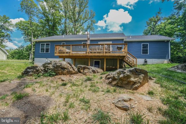 1099 HIGH TOP RD, Linden, VA 22642