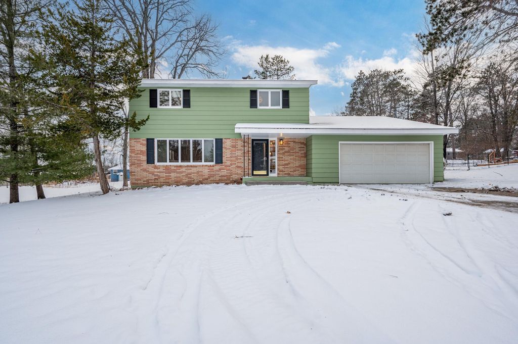 2004 Oak Street, Grand Rapids, MN 55744