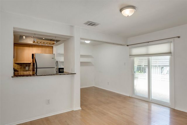 3627 Manchaca RD 108, Austin, TX 78704
