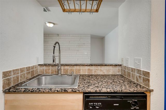 3627 Manchaca RD 108, Austin, TX 78704