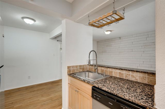 3627 Manchaca RD 108, Austin, TX 78704