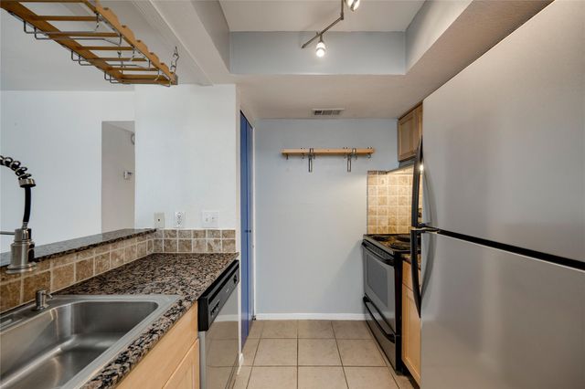 3627 Manchaca RD 108, Austin, TX 78704