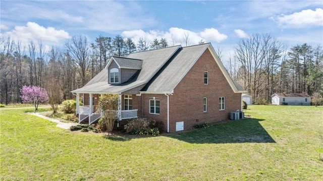 7360 Nc Highway 704, Madison, NC 27025