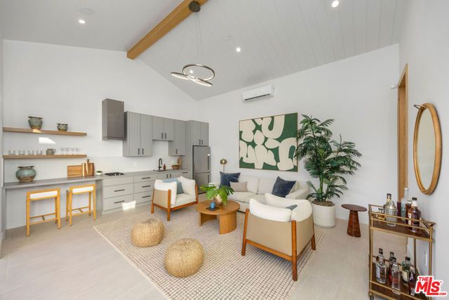 5003 Mammoth Avenue, Sherman Oaks, CA 91423