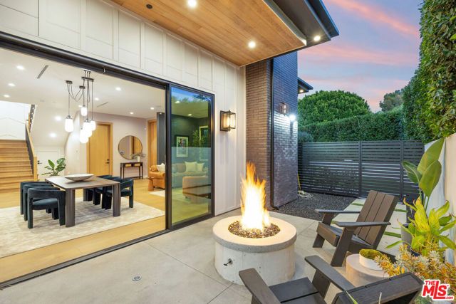 5003 Mammoth Avenue, Sherman Oaks, CA 91423