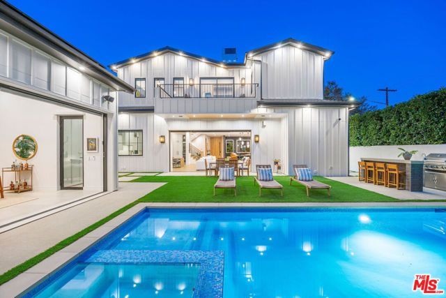 5003 Mammoth Avenue, Sherman Oaks, CA 91423