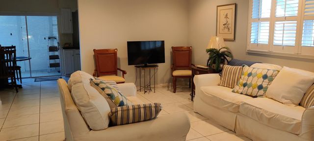 3150 Meridian Way S 6, Palm Beach Gardens, FL 33410