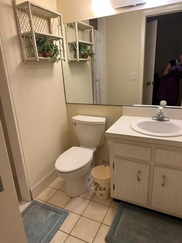 3150 Meridian Way S 6, Palm Beach Gardens, FL 33410