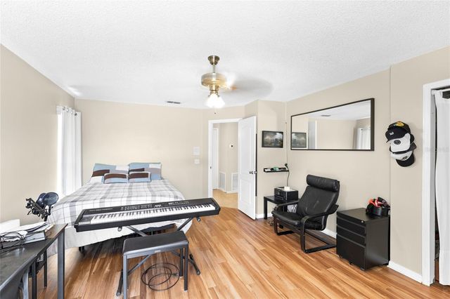 4817 11TH AVENUE CIRCLE E, Bradenton, FL 34208