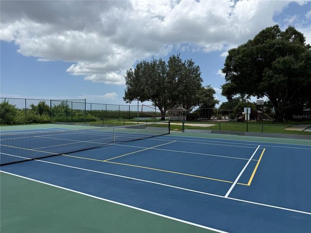 4817 11TH AVENUE CIRCLE E, Bradenton, FL 34208
