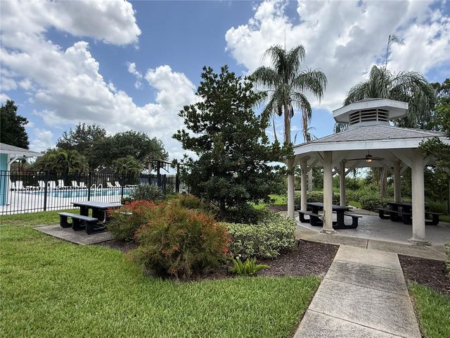 4817 11TH AVENUE CIRCLE E, Bradenton, FL 34208