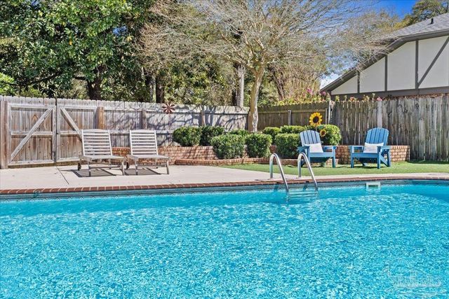 4431 Canopy Rd, Pensacola, FL 32504