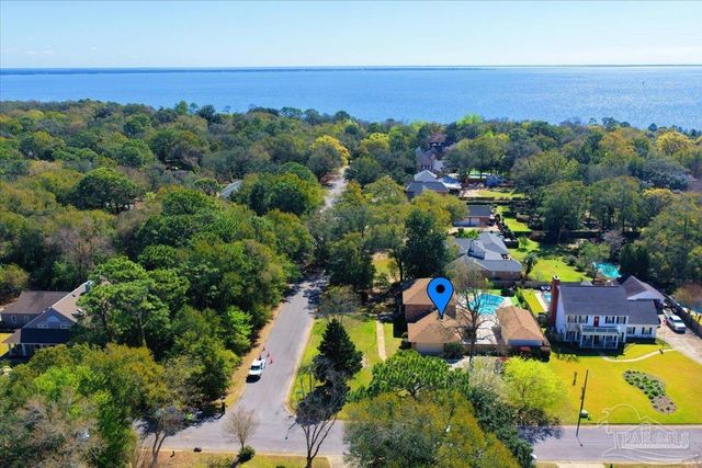 4431 Canopy Rd, Pensacola, FL 32504