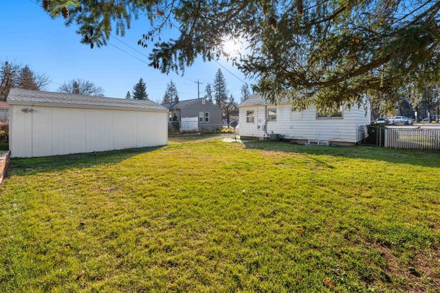 6112 N Driscoll Blvd, Spokane, WA 99205