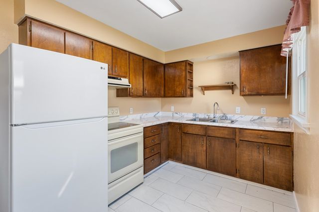 6112 N Driscoll Blvd, Spokane, WA 99205