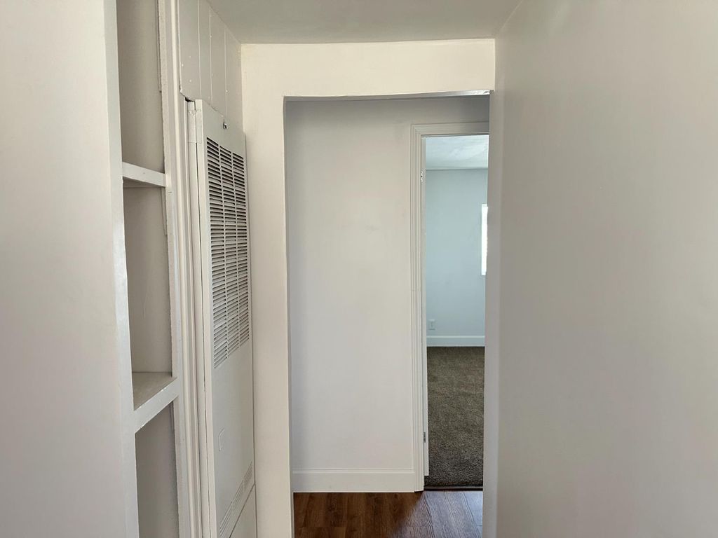 Image 10 of property listing at 3550 N Duke # 5, Fresno, CA 93727