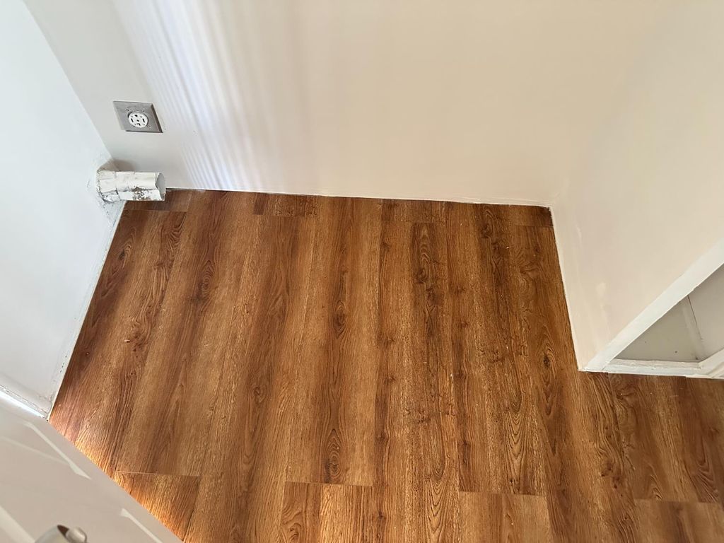 Image 23 of property listing at 3550 N Duke # 5, Fresno, CA 93727