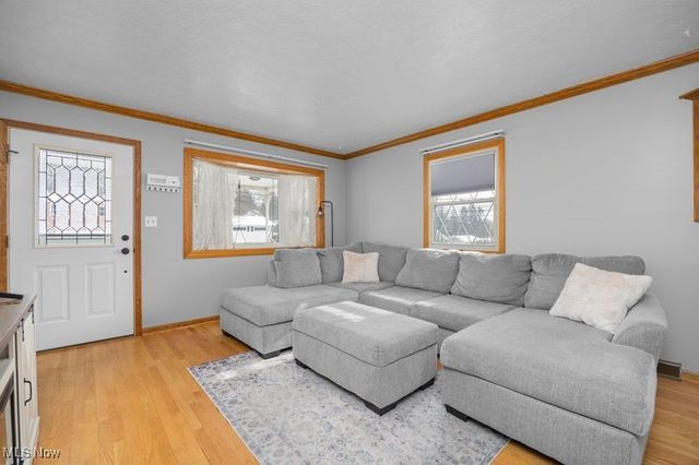 344 3rd Street, Wadsworth, OH 44281