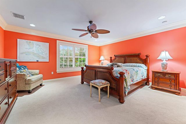 31 N Beach Road, Jupiter Island, FL 33455
