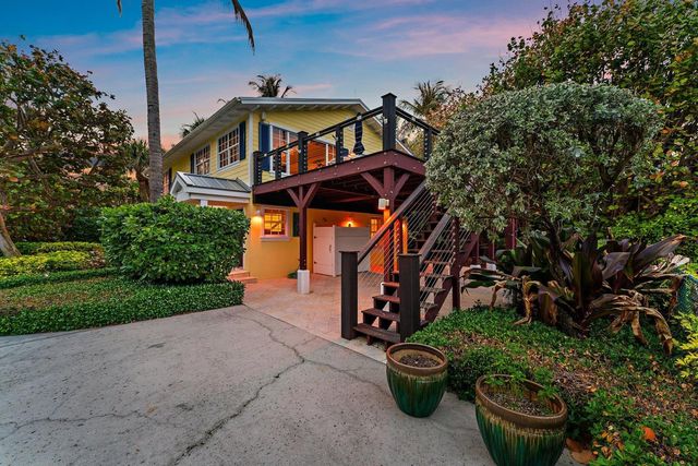 31 N Beach Road, Jupiter Island, FL 33455