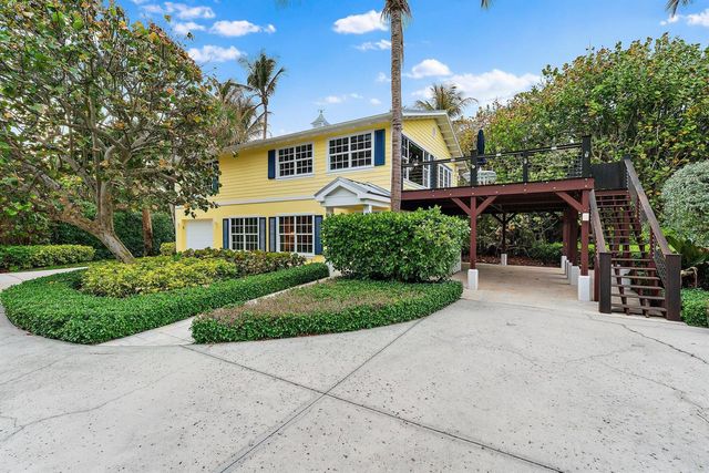 31 N Beach Road, Jupiter Island, FL 33455