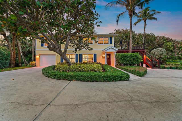 31 N Beach Road, Jupiter Island, FL 33455