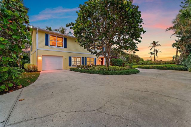 31 N Beach Road, Jupiter Island, FL 33455