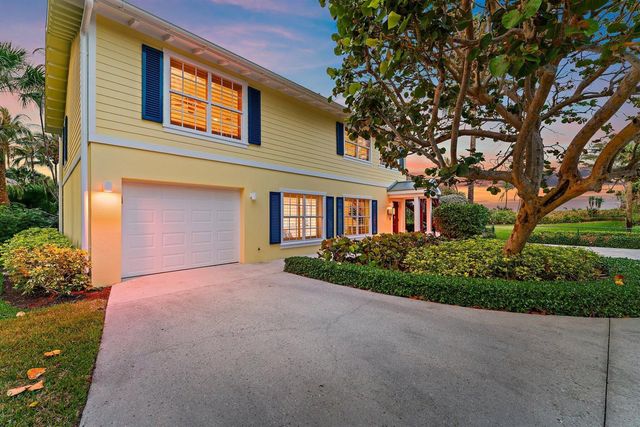 31 N Beach Road, Jupiter Island, FL 33455