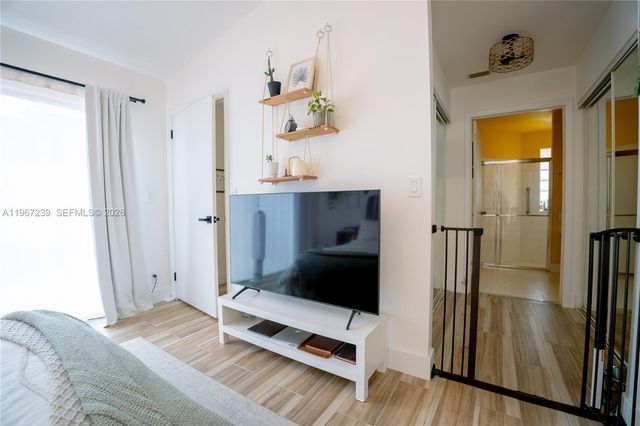 17235 NW 7th St, Pembroke Pines, FL 33029