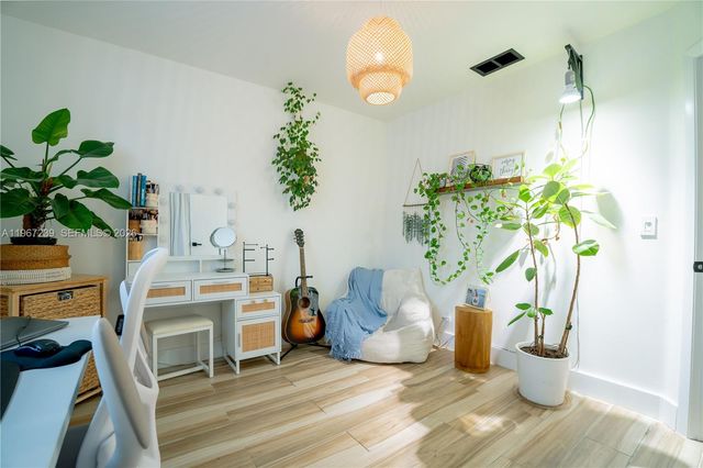 17235 NW 7th St, Pembroke Pines, FL 33029