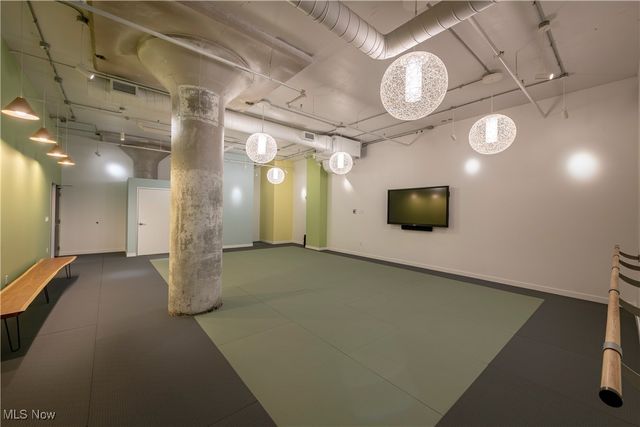 725 Johnson Court 517, Cleveland, OH 44113