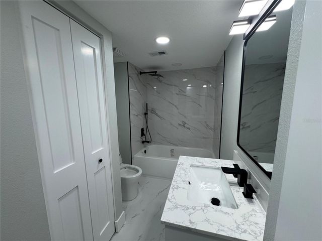 2017 SKIMMER COURT W 413, Clearwater, FL 33762