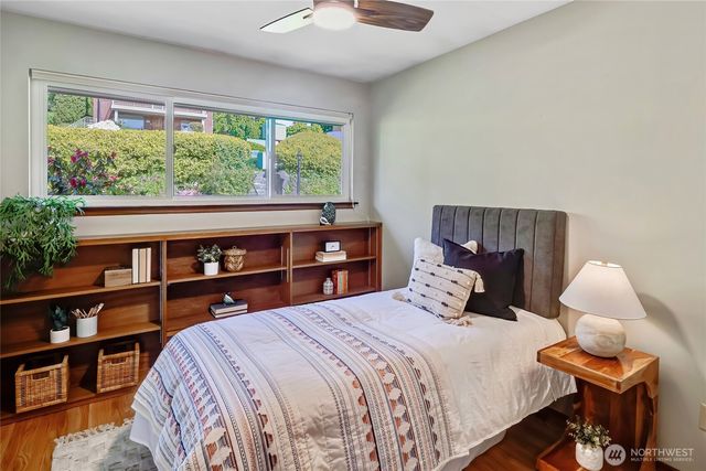 7571 45th Avenue SW, Seattle, WA 98136