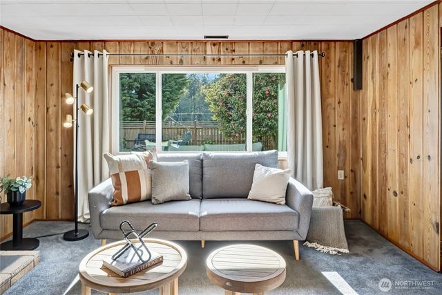 7571 45th Avenue SW, Seattle, WA 98136