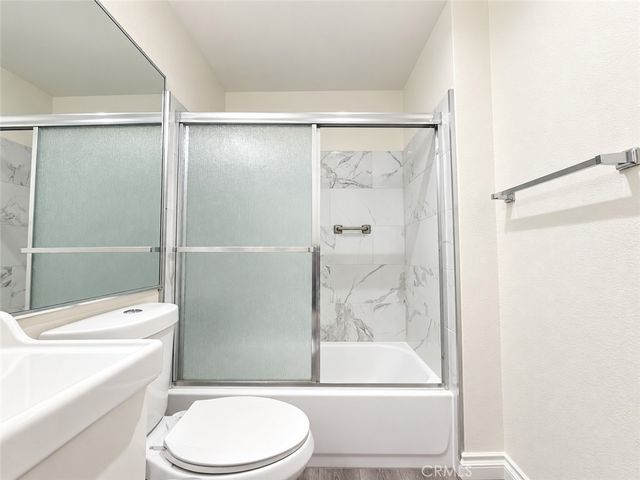 19350 Sherman 112, Reseda, CA 91335