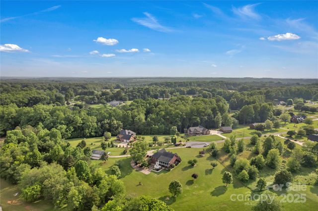 814 Settlers Drive, Cherryville, NC 28021