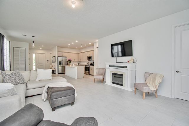 16420 Sandy Shore Drive, Loxahatchee, FL 33470