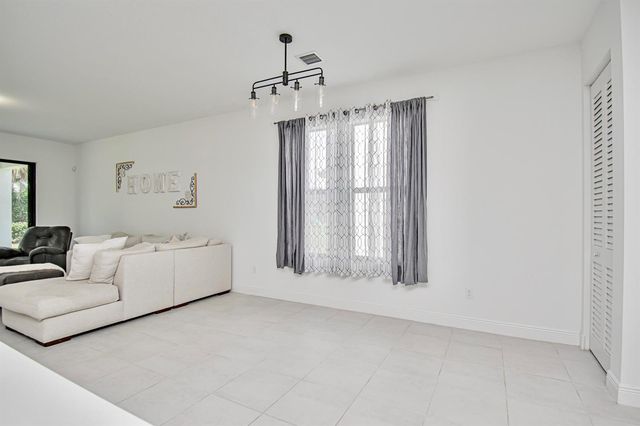 16420 Sandy Shore Drive, Loxahatchee, FL 33470