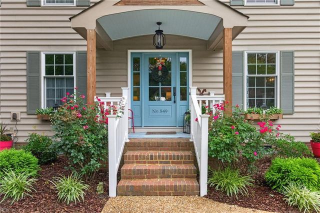 849 Bishopsgate LN, Virginia Beach, VA 23452