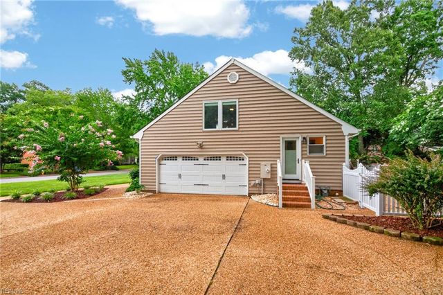 849 Bishopsgate LN, Virginia Beach, VA 23452