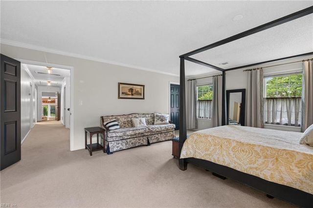 849 Bishopsgate LN, Virginia Beach, VA 23452