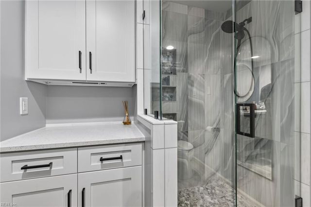 849 Bishopsgate LN, Virginia Beach, VA 23452