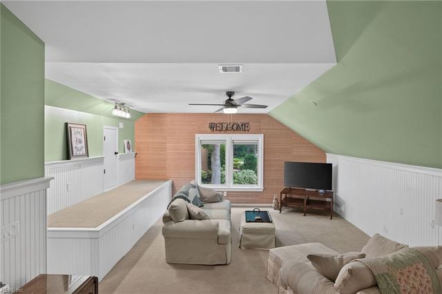 849 Bishopsgate LN, Virginia Beach, VA 23452
