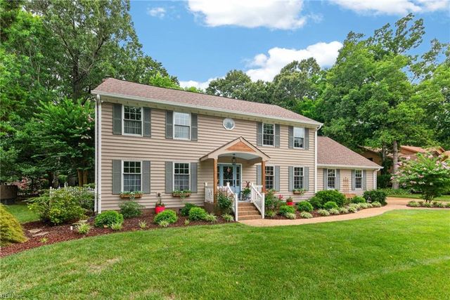 849 Bishopsgate LN, Virginia Beach, VA 23452