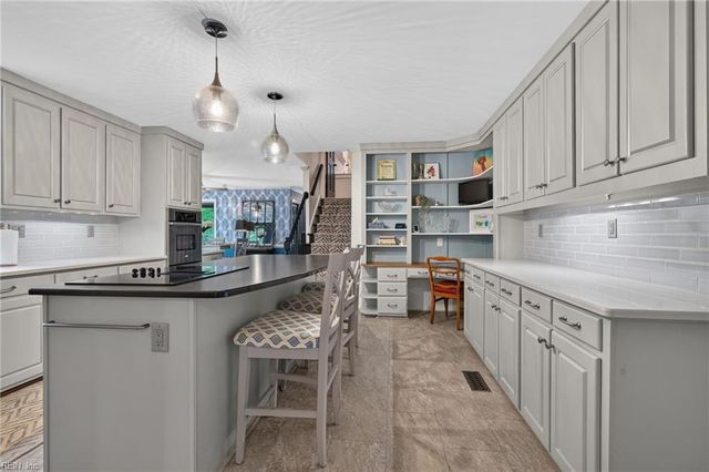849 Bishopsgate LN, Virginia Beach, VA 23452